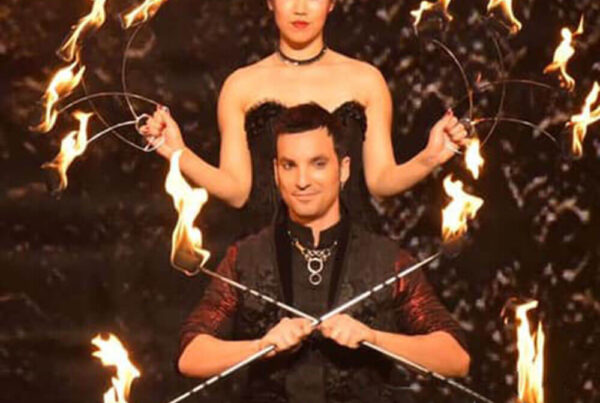 Mentalist Magician Los Angeles Fire Duo Expert Michael Tetro Magic